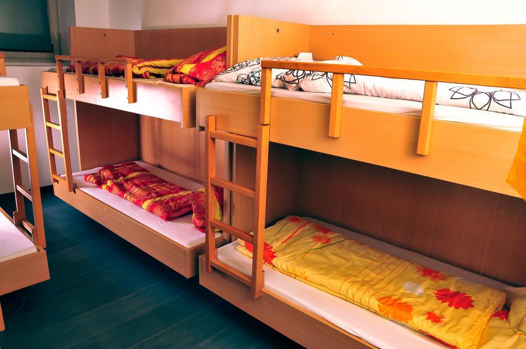 G1 Hostel Hh-City Hamburg Eksteriør bilde