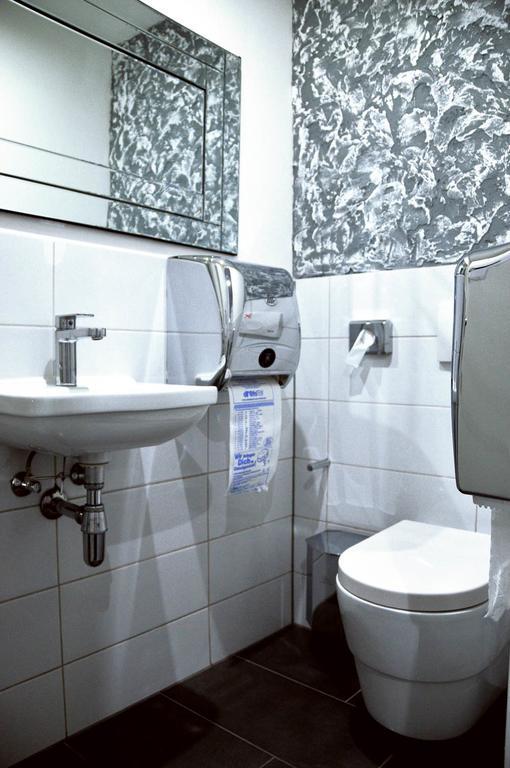 G1 Hostel Hh-City Hamburg Eksteriør bilde